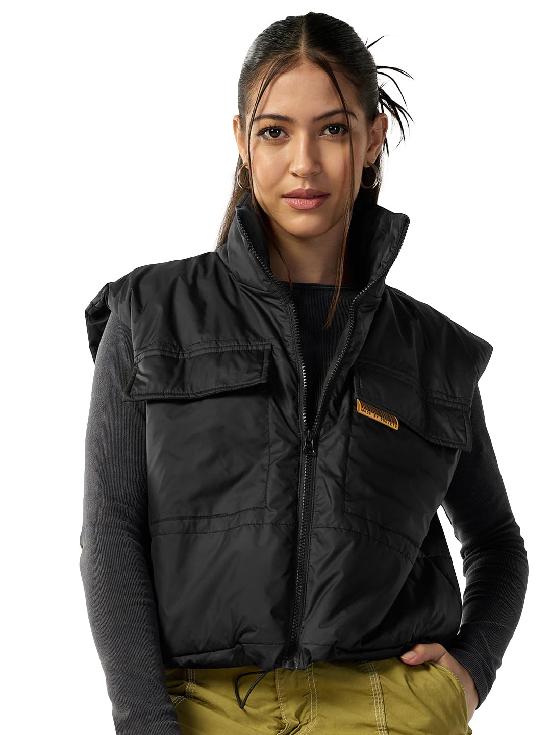 Bewakoof Womens Solid Oversized Fit Sleeveless High Neck Nylon Jacket_644899_Black_S