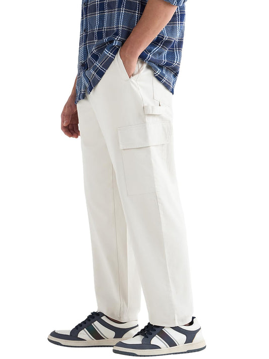 Bewakoof Mens Solid Oversized Fit Cotton Elastane Cargo Carpenter Casual Pants_585696_Beige_30