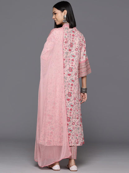 Varanga Women V Neck Collar Kurta Paired With Tonal Dupatta And Tonal Bottom.