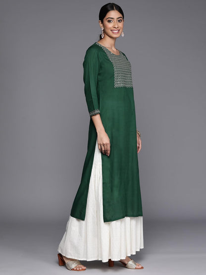 Libas WomenS Rayon Blend Embellished Straight Kurta (24284_Green