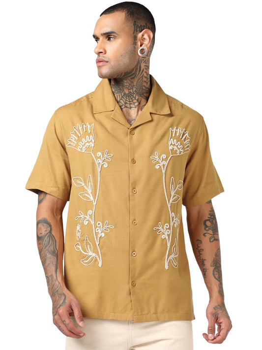 Bewakoof MenS Embroidered Oversized Fit Half Sleeve Resort Collar Cotton Slub Shirt_687612_Yellow_M