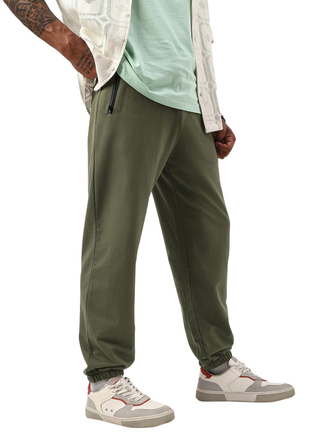 Bewakoof Men Solid Oversized Fit Poly Cotton Cargo Joggers_646458_Green_S