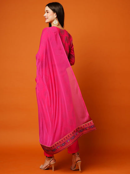 Gosriki WomenS Cotton Blend Printed Straight Kurta With Pant & Dupatta (Nov-Pink-Nw-Gs_L_Pink_Large)