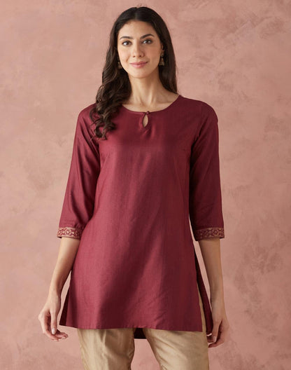 Fabindia WomenS Viscose Silk Solid Slim Fit Kurta (1038239Wine_Wine