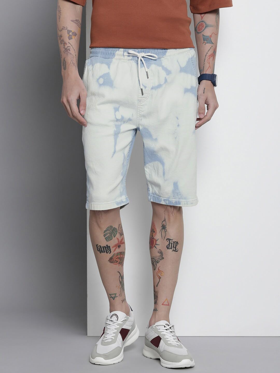 The Indian Garage Co Men Regular Fit Solid Mid-Rise Denim Shorts