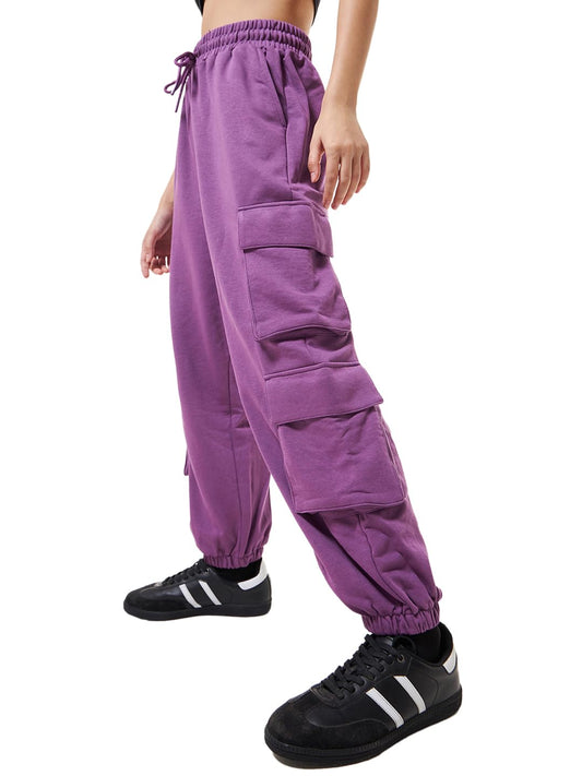Bewakoof Womens Solid Super Loose Fit Cotton Blend Cargo Joggers_624921_Purple_XL