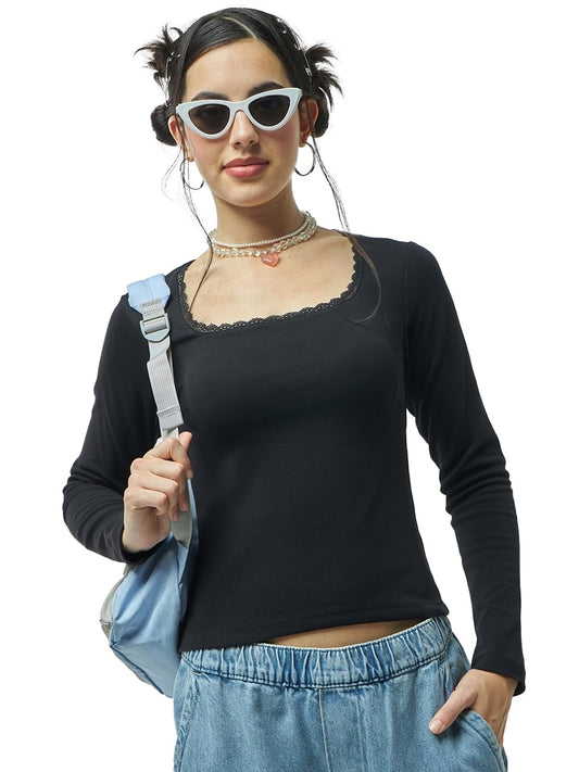 Bewakoof Womens Solid Slim Fit Full Sleeve Square Neck Cotton Short Top_615096_Black_S