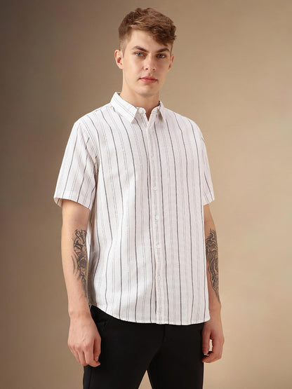 Dennis Lingo Men White Polycotton Dobby Half Sleeve Spread Collar Stripes Shirts