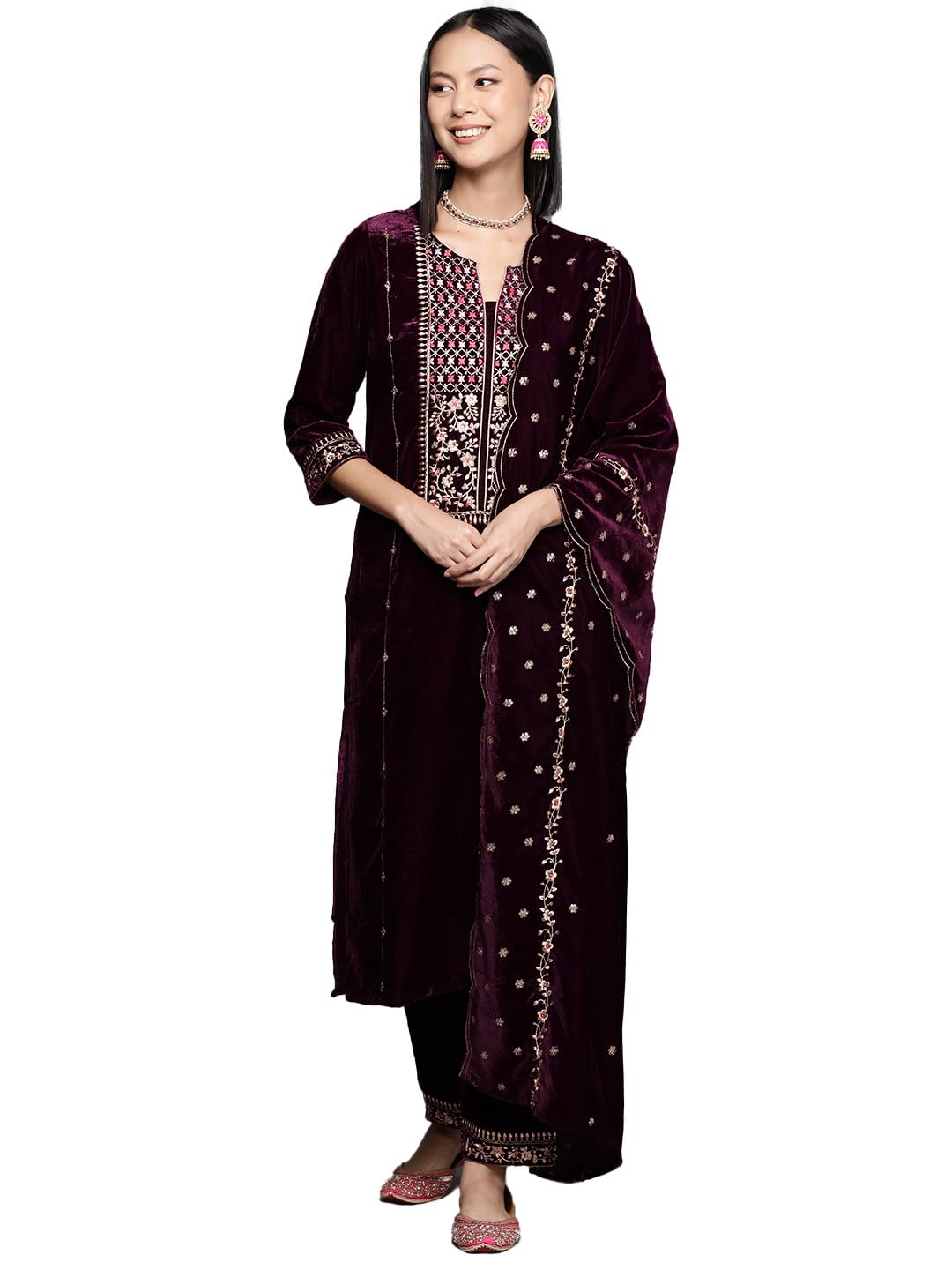 Varanga Women's Velvet Solid Regular Suit Set