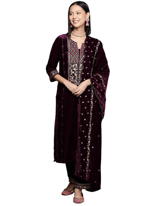 Varanga Women's Velvet Solid Regular Suit Set