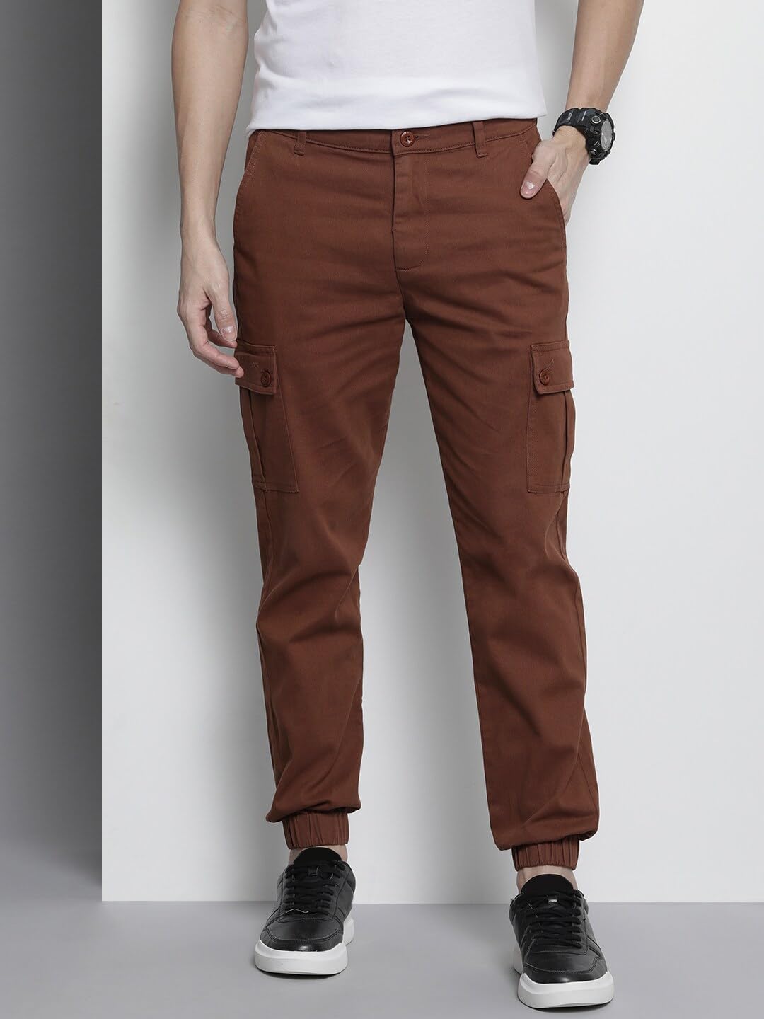 The Indian Garage Co Men Slim Fit Solid Mid-Rise Stretchable Cuffed Cargos Rustic Brown