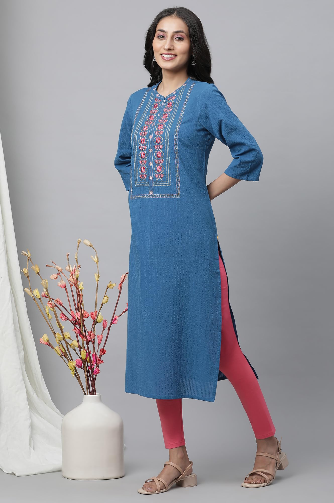 Aurelia WomenS Blue Floral Printed Printed Thread Work Cotton-Rayon Straight Long Kurta
