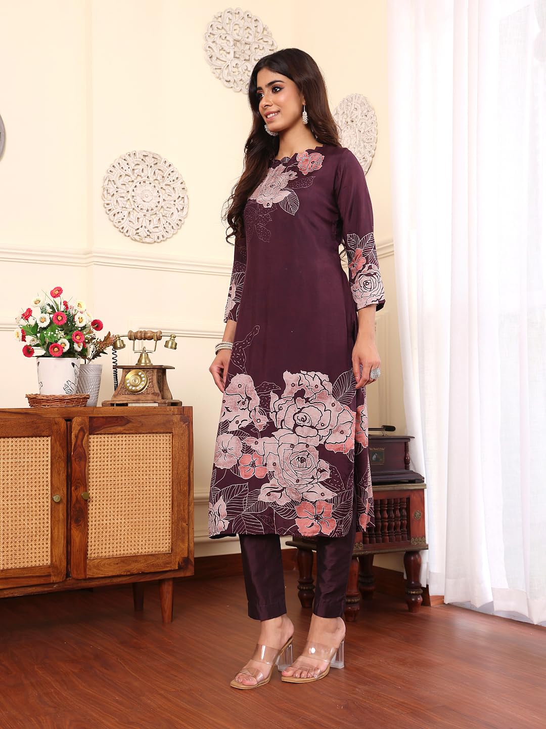 Varanga Women Pure Purple Floral Printed Kurta Set And Dupatta