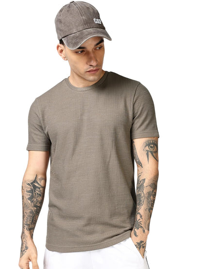 Bewakoof MenS Textured Regular Fit Half Sleeve Round Neck Polycotton T-Shirt_687641_Brown_M