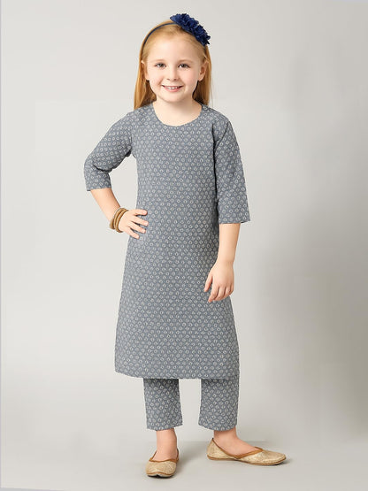 A.T.U.N. (ALL THINGS UBER NICE) Girls Floral Printed 3/4 Sleeve Kurti and Pant Set | Stylish Traditional Ethnic Wear Salwar Suit