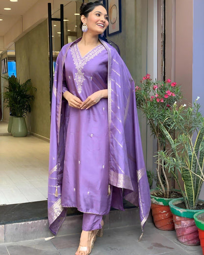 Gosriki WomenS Rayon Viscose Embroidered Straight Kurta With Pant & Dupatta (Paritosh Purple-Gs_Xxl_Purple_Xx-Large)