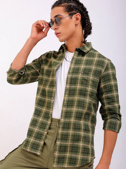 The Indian Garage Co Mens Slim Fit Shirt (1223-SHBCYD-04-02_Green