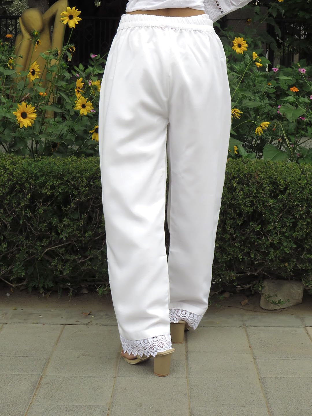 Varanga Women Lace Detailed Regular Palazzo White