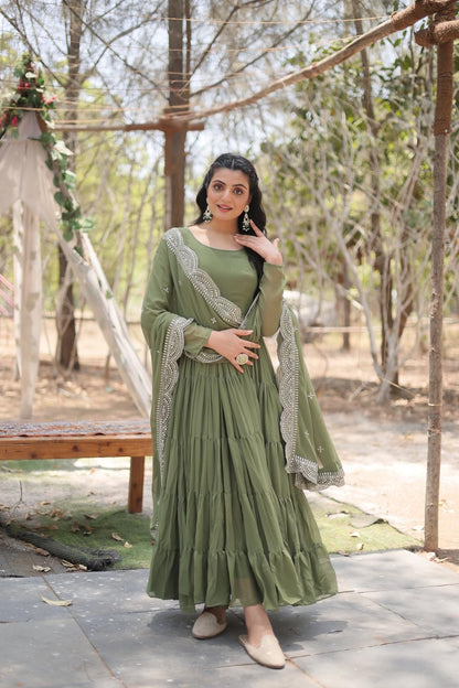 Fashion Basket Georgette Solid Anarkali Kurta Set For Women Green