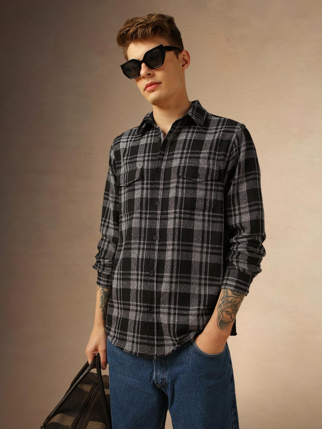 Dennis Lingo Men Grey Checks Cotton Regular Fit Full Sleeve Shirts.