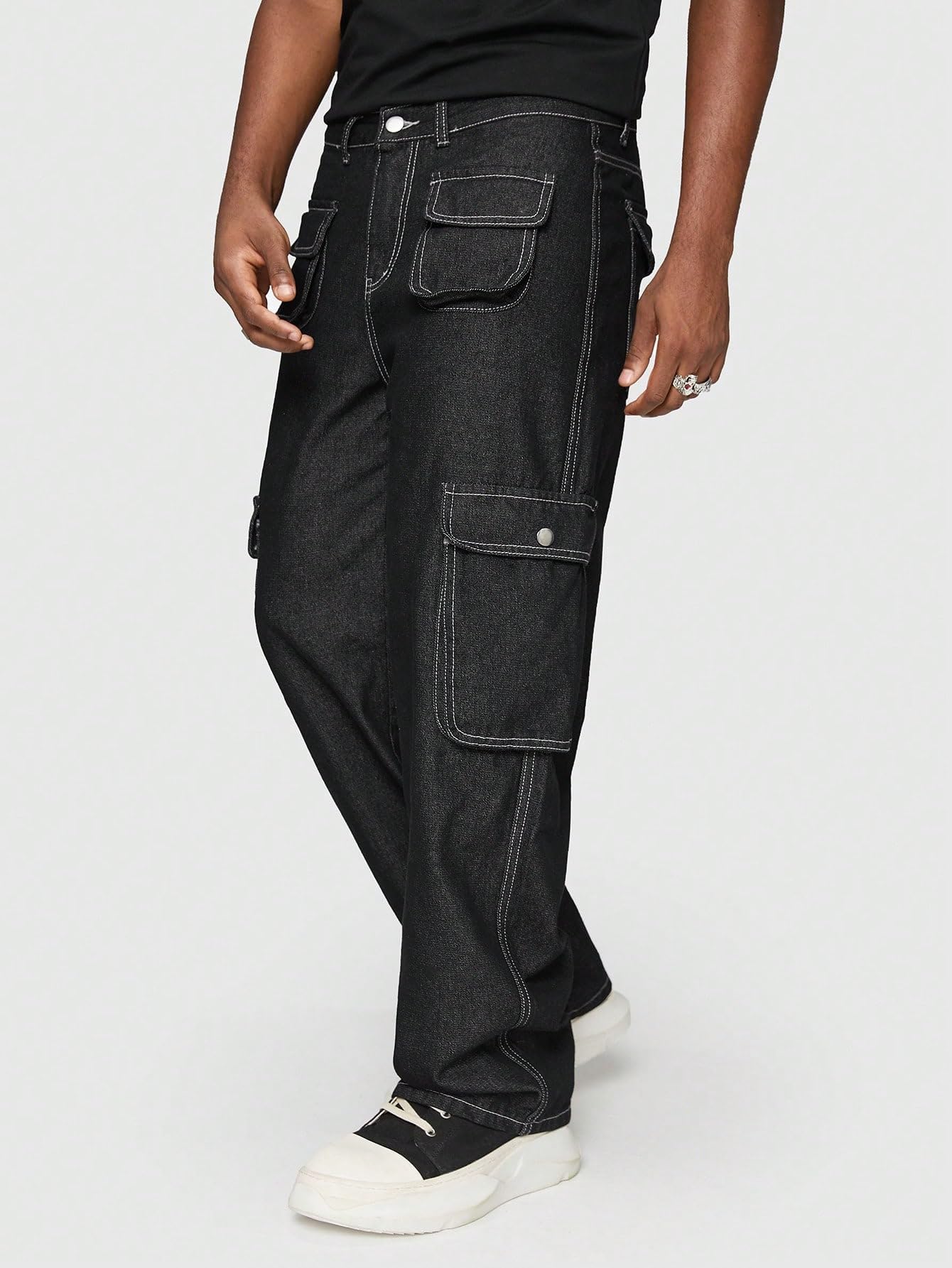 Kotty MenS Solid Mid Rise Straight Fit Stylish Looking Cargo Jeans(Black,30)