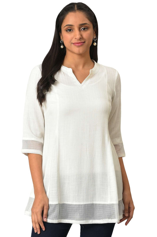 Aurelia Women White Rayon Texutured Kurti