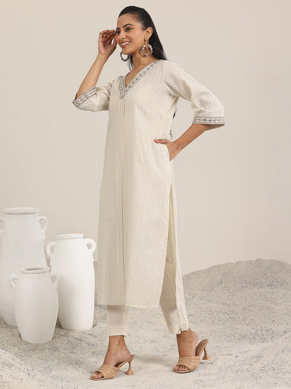 Libas WomenS Cotton Self Design Straight Kurtas (29469Or Off White