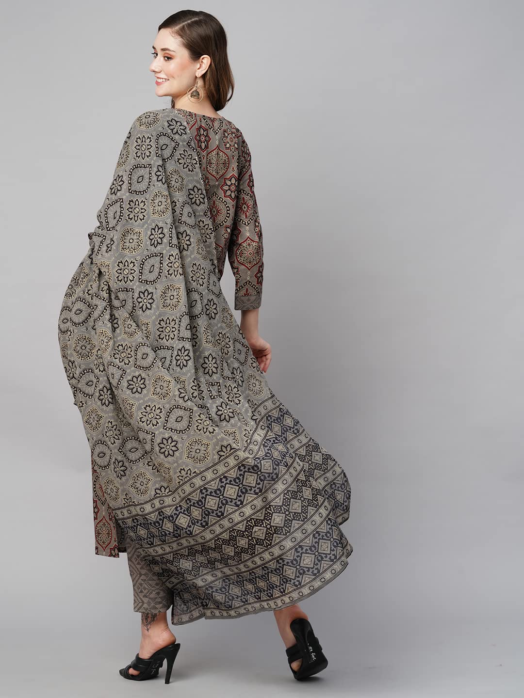 ANNI DESIGNER Cotton Women Casual Style Kurta With Pant & Dupatta
