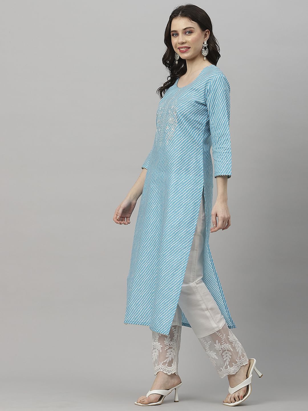 GoSriKi Women's Cotton Blend Embroidered Straight Kurta