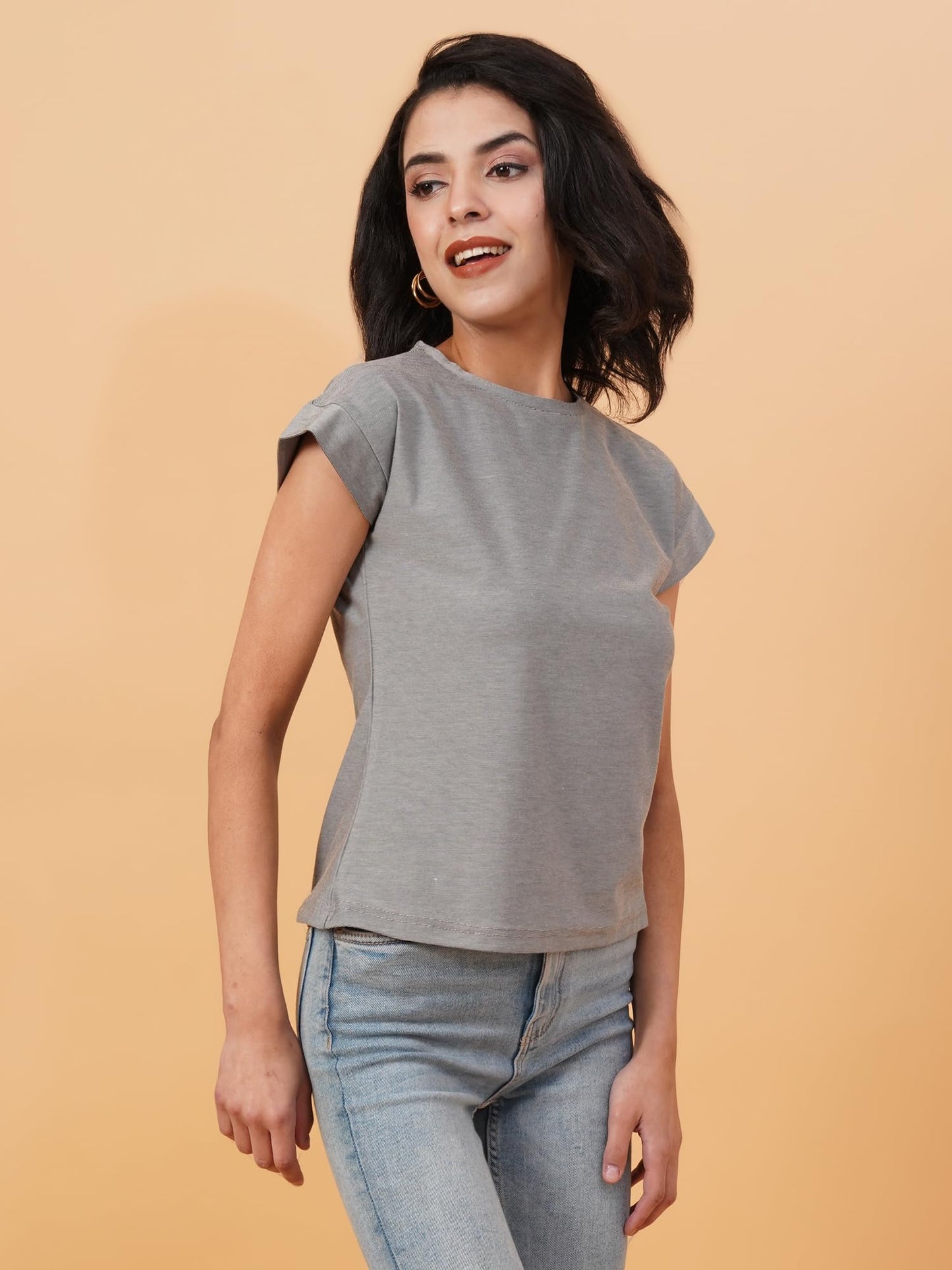 Kotty WomenS Solid Round Neck Cotton Blend T-Shirt