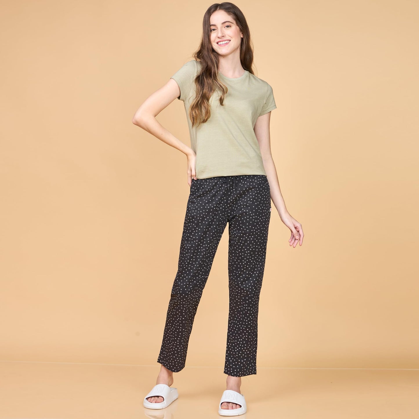 Essentials  E4A5 Hangout Pant Relaxed Fit | Mid Rise | Regular Length