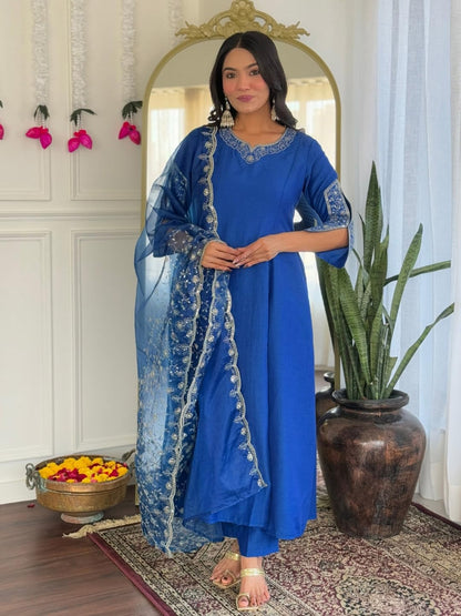 Naixa WomenS Blue Viscose Silk Embroidered Flared Kurta With Viscose Silk Pant And Organza Embroidered Dupatta Sets (Nx-641-Blu