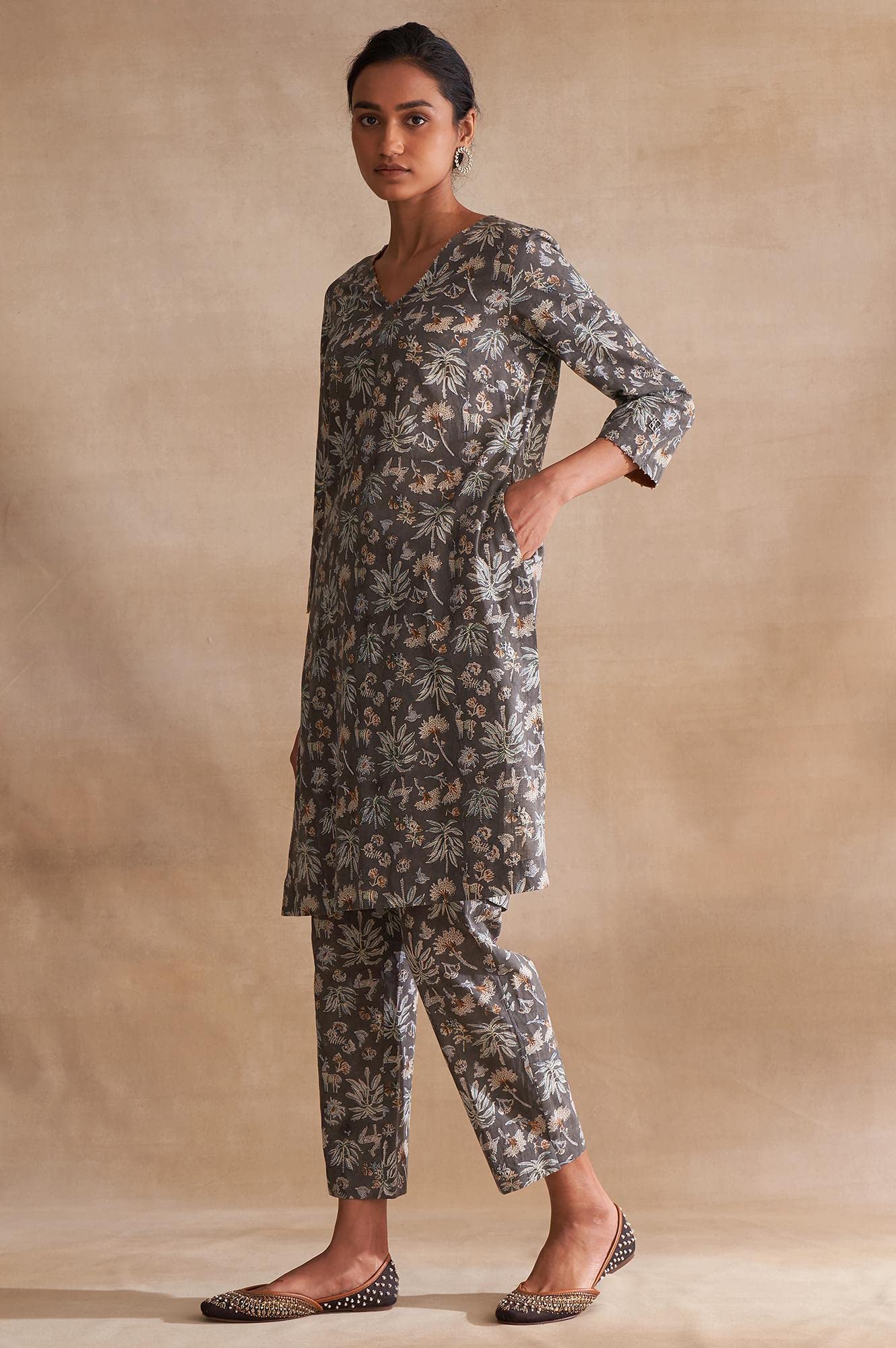 W for Woman Cotton Women Dark Handblock Print Slub Regular Kurta