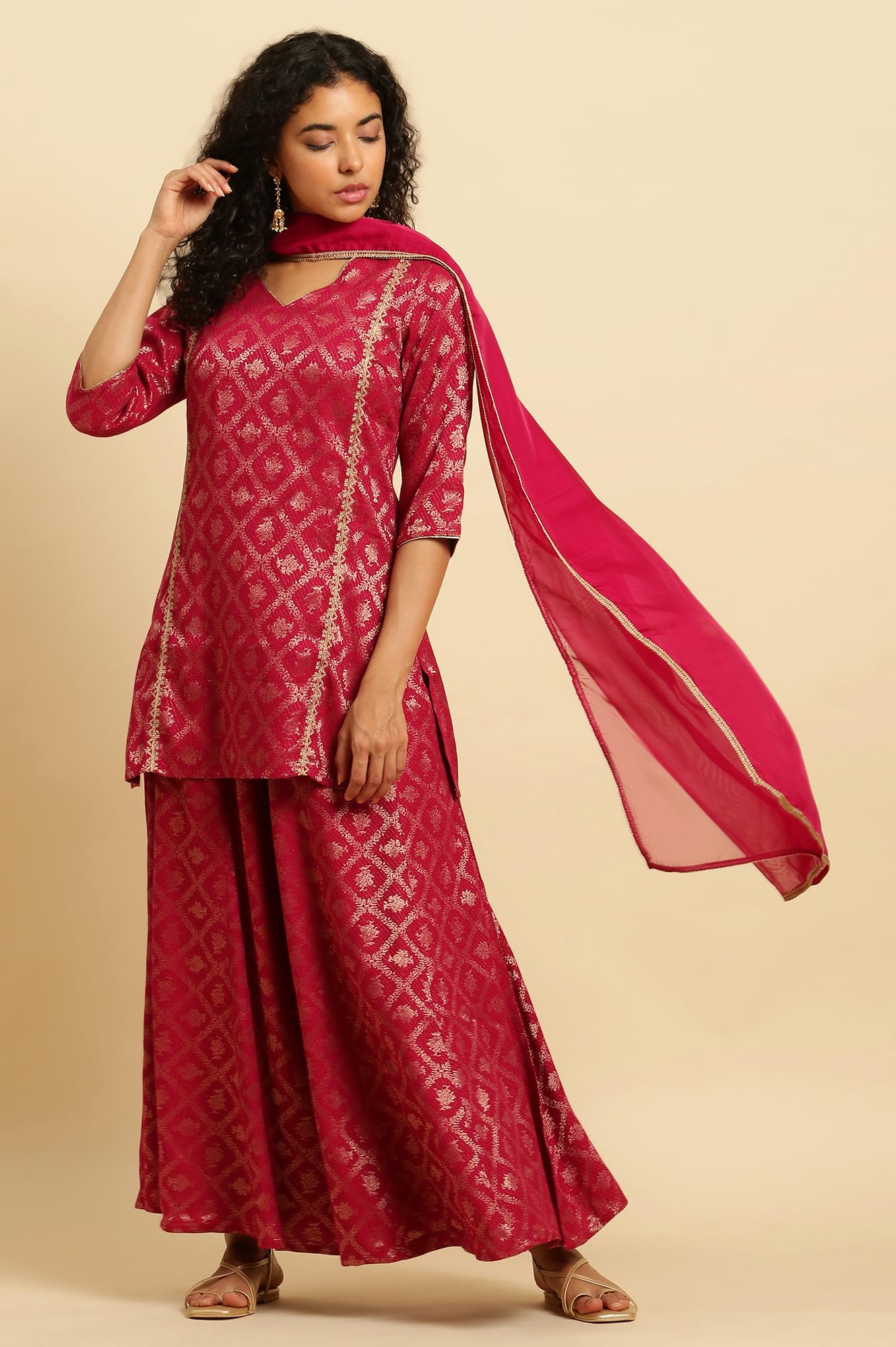 W For Woman Pink Geometric Printed Metallic Embroidered Rayon Kurta Dupatta Bottomwear