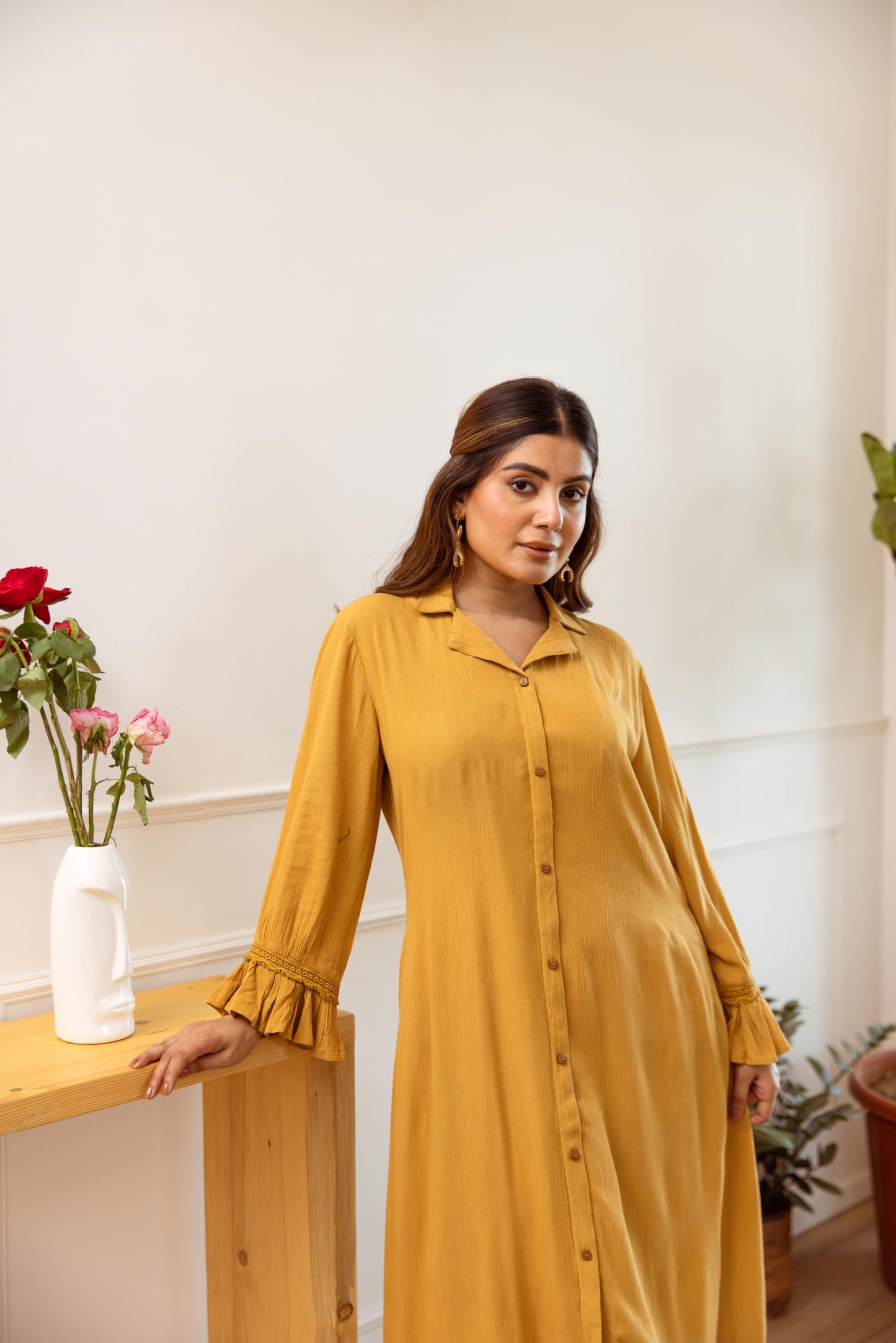 Yellow Solid shirt collar rayon kurta with pants