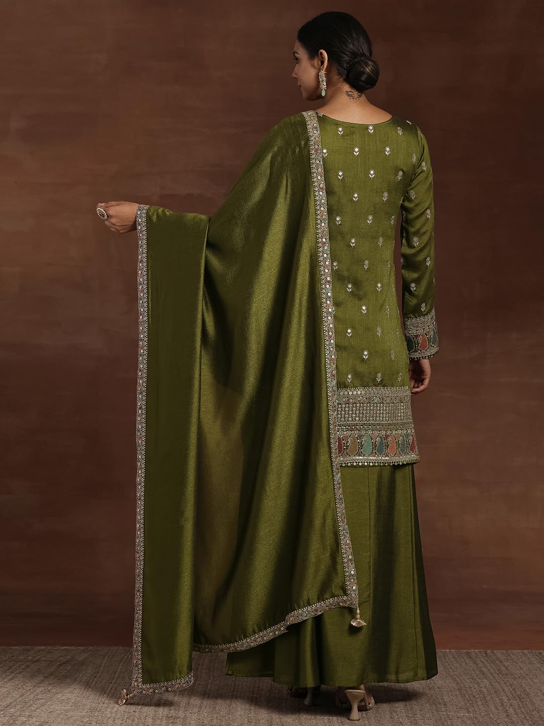 Libas WomenS Silk Blend Kurta Sets (48607_Olive