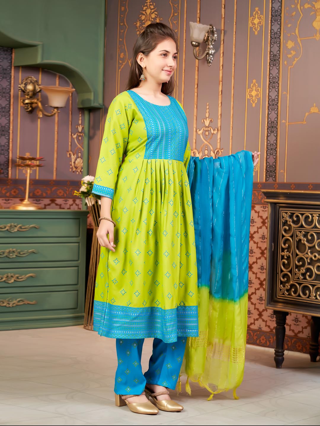 Aarika Girls Ethnic Wear Green-Firozi Colour Foil Print Rayon Kurti-8-15 Years (Kurti-Ap-801)