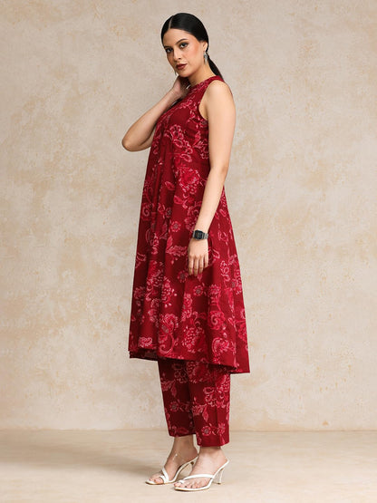 Varanga Floral Printed Halter Neck Anarkali Kurta With Trouser