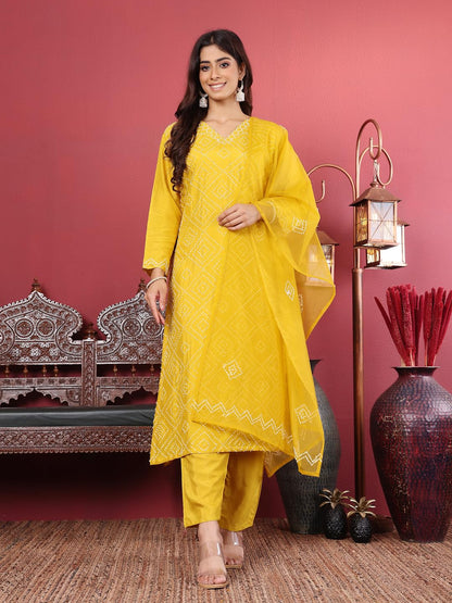 Varanga Women Hand Embroidered French Knot Kurta With Tonal Bottom And Embroidered Dupatta.