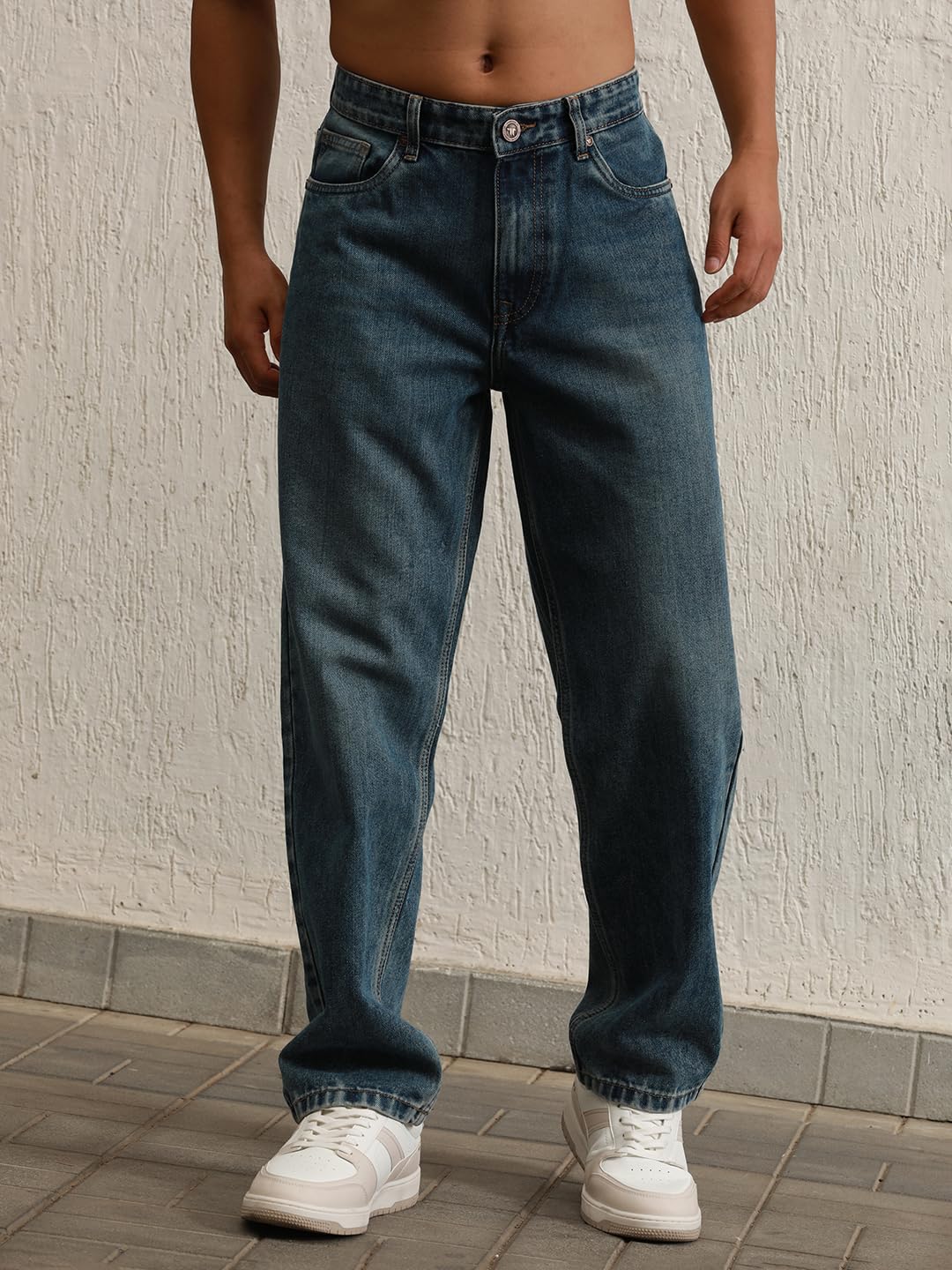 Hubberholme Men Blue Cotton Relaxed Fit Mid-Rise Solid Jeans