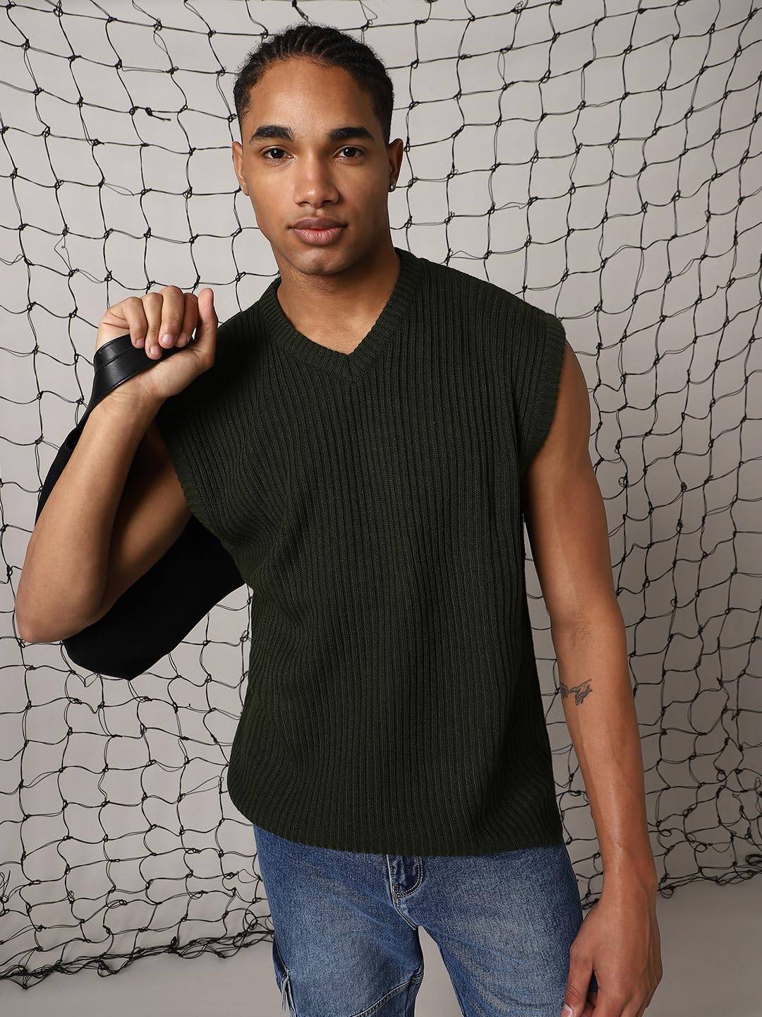 Hubberholme Men Acrylic Knitted Relaxed Fit Round Neck Sleeveless Sweaters 12 Green