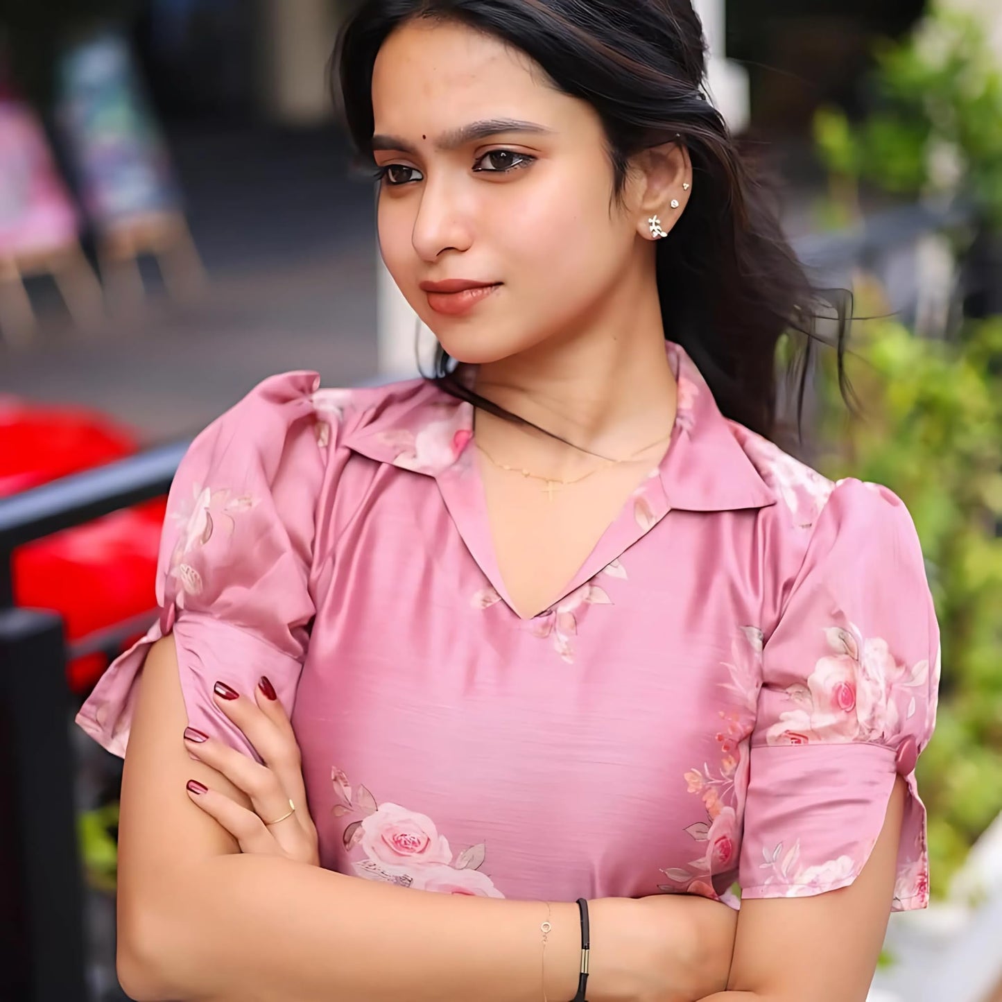 24 Carat Suit WomenS Chanderi Silk Straight Kurti With Short Puff Sleeves Floral Print Collar Neck Regular Fit And Calf Length