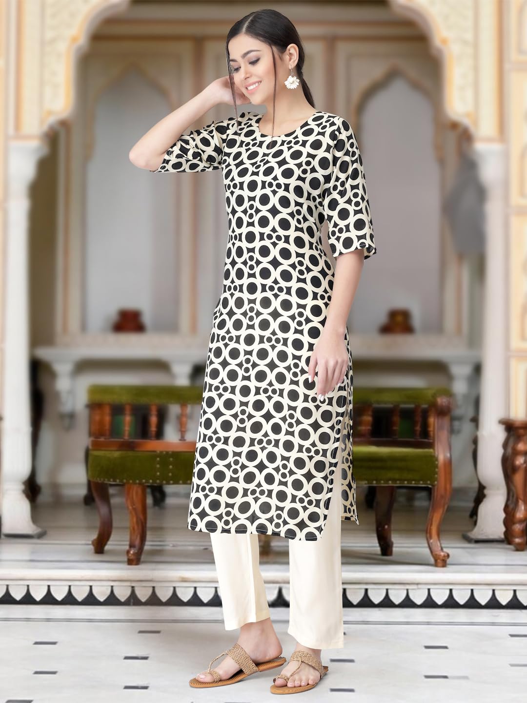 Tee Projekt Versatile Crepe Kurti & Pant Set For Women Printed Kurta Set