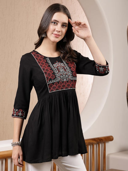 Stylum Womens Black Solid & Embroidered Rayon Peplum Top