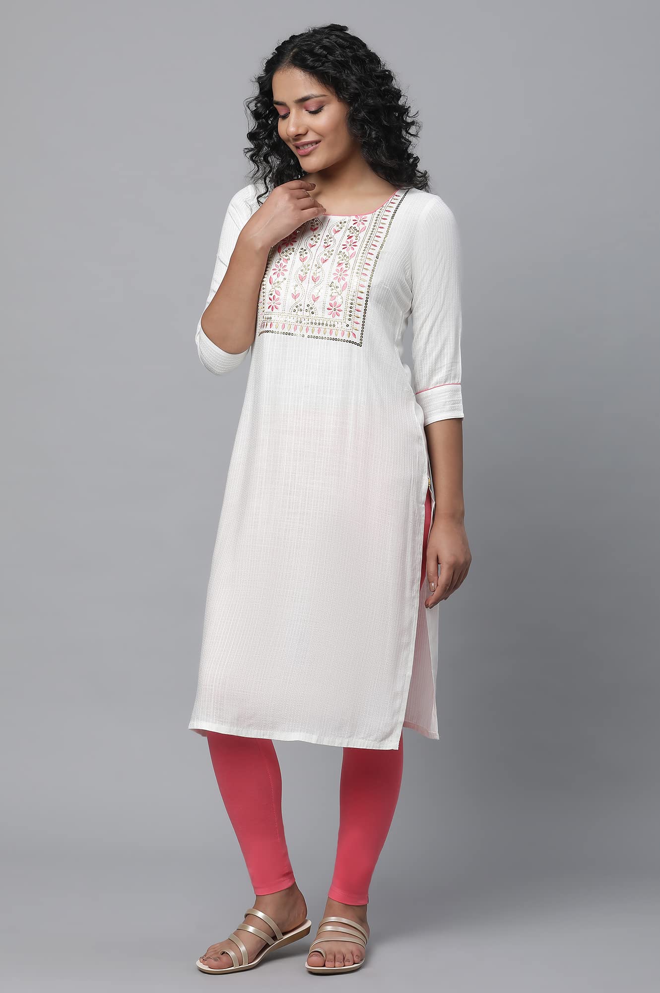 Aurelia Women Kurta & Tight & Dupatta
