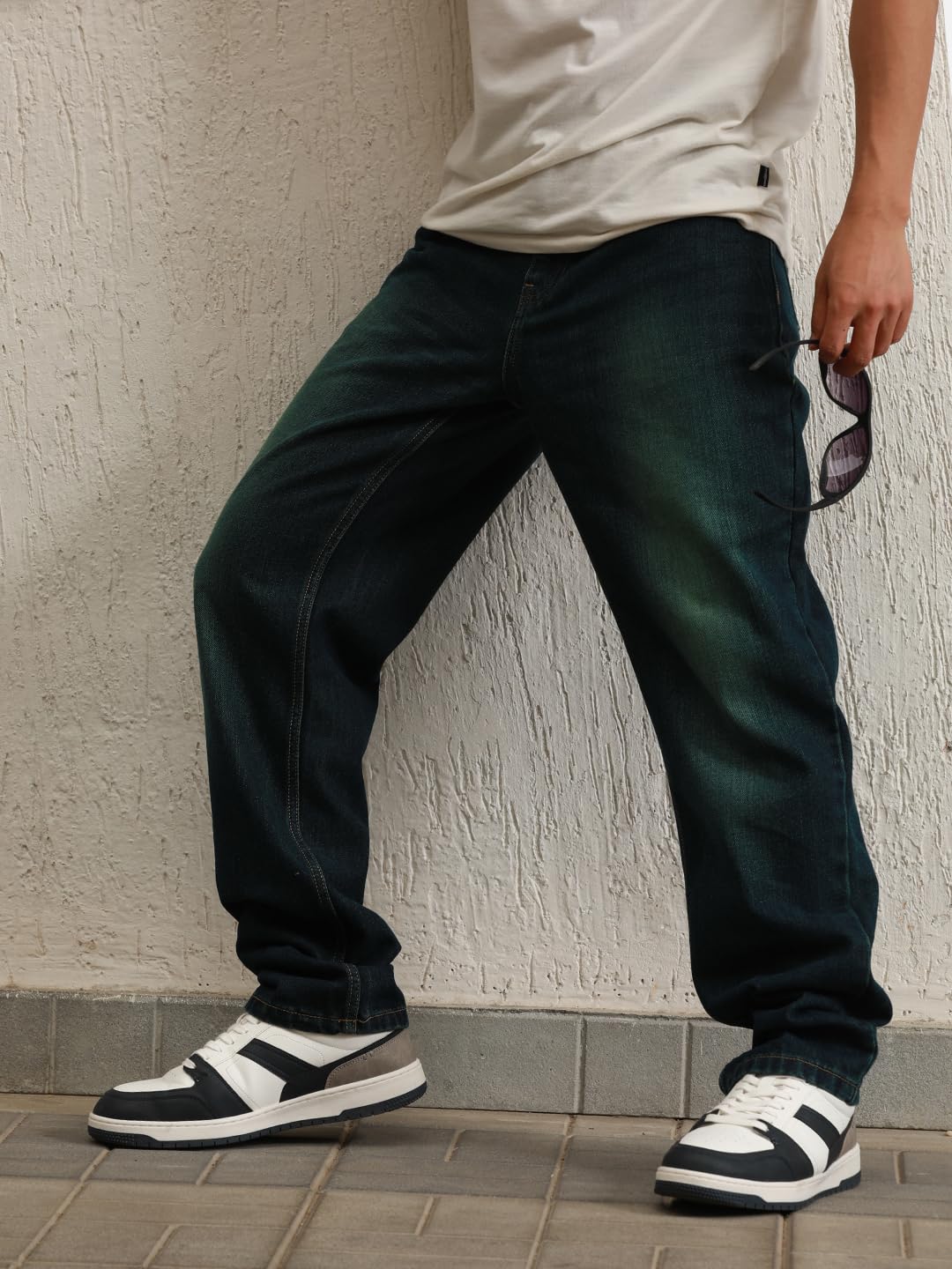 Hubberholme Men Blue Cotton Straight Fit Mid-Rise Solid Jeans