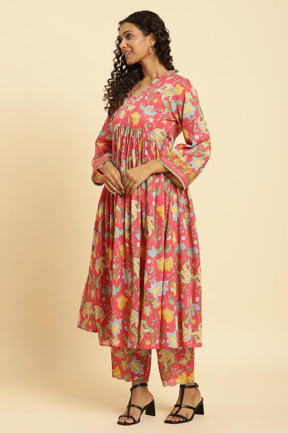 W WomenS Red Floral Printed Cotton Kurta Dupatta Bottomwear With Lace
