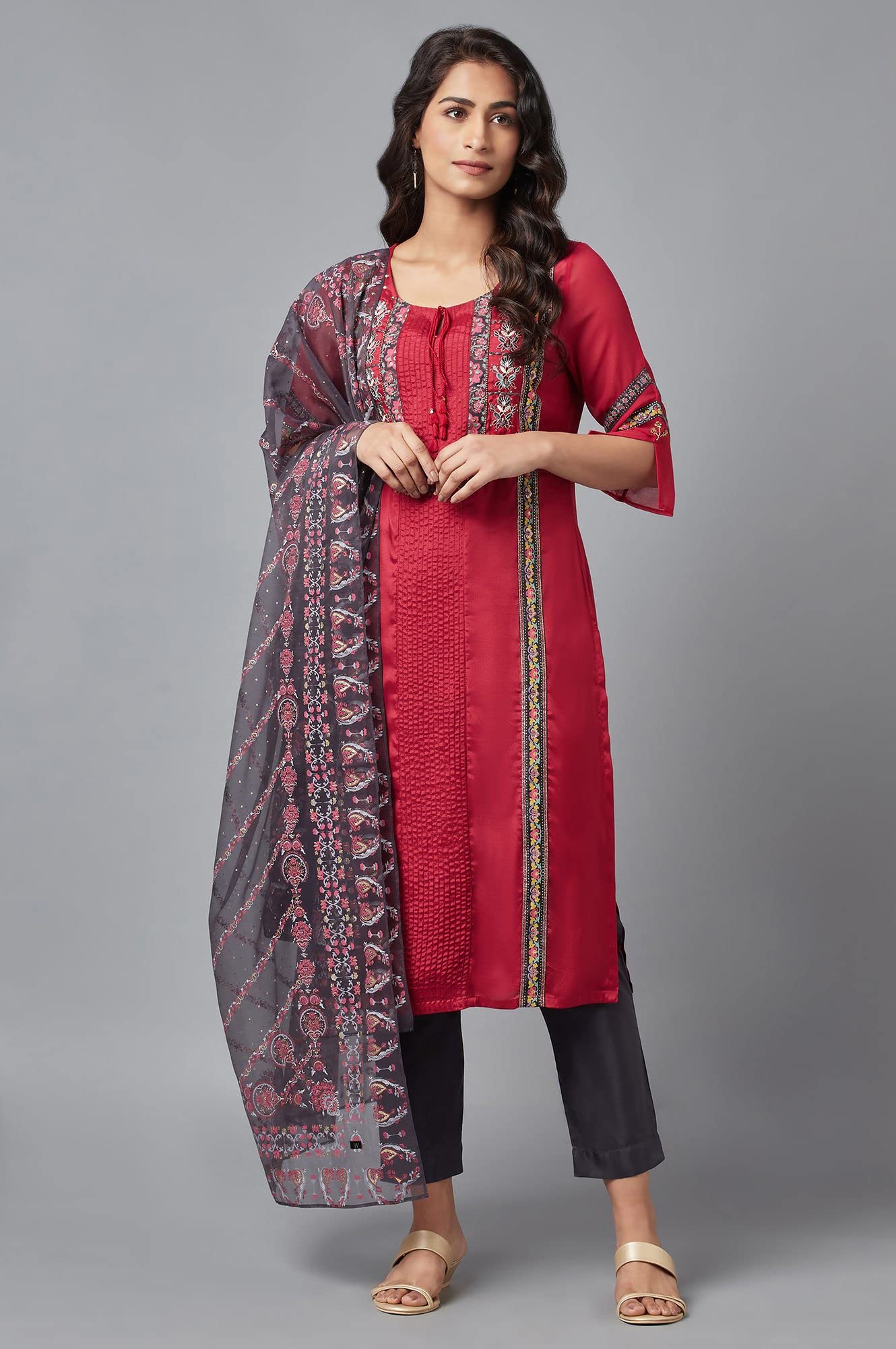 W for Woman Women's Viscose Kurta, Slim Pant & Dupatta