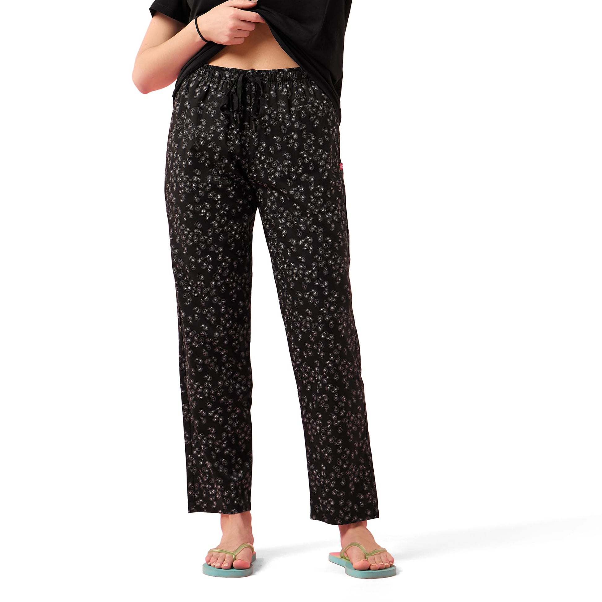 Enamor E7A1 Combed Cotton Printed Mid-Rise Relaxed Fit Hangout Shorts