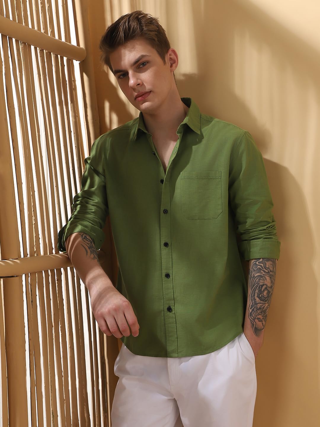 Dennis Lingo Men Regular Fit Green Full Sleeves Cotton Casual Shirt.